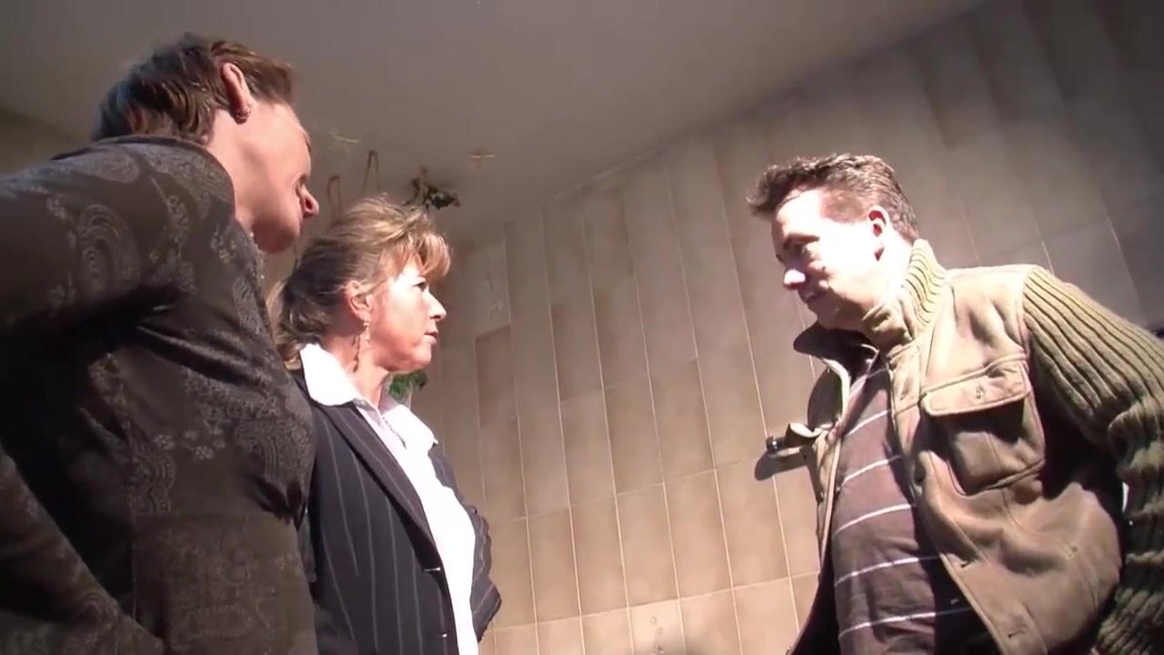 Milf has to work off her debts! Amateur german milf