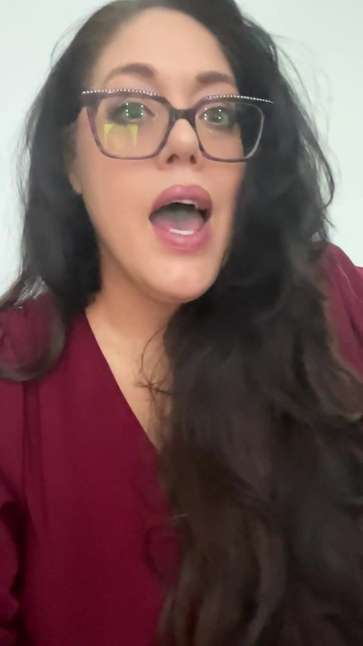 Latina milf with massive natural boobs gets a wild reaction from her man