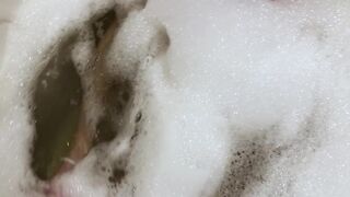 Curvy MILF Relaxes in a Luxurious Foamy Bath - Discover Her Alluring Charm in 4K