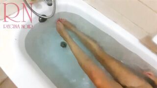Regina Noir's Alluring Bath Time Adventure: A Playful Swim in the Shower