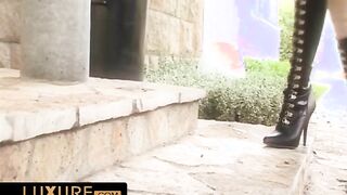 Veronica Clinton and Jaysem in a torrid lesbian scene