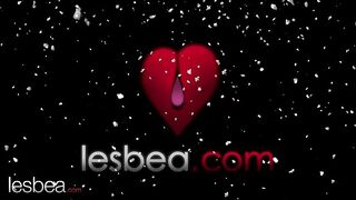 Lesbea Katy Rose and blonde Czech lesbian scissoring orgasm at Christmas