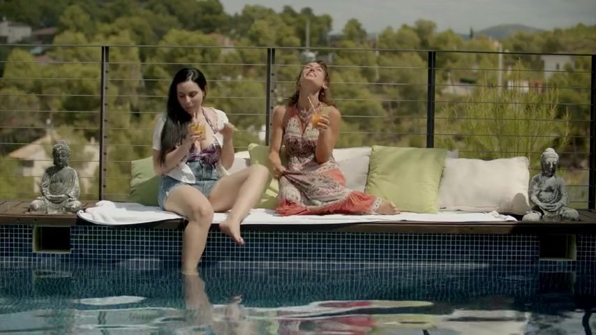Playful Poolside Fun: Julia Roca and Maria Riot Explore Pleasure with a Glass Dildo!