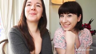 Ersties: Travelling Babes Have a Sexy Afternoon Together