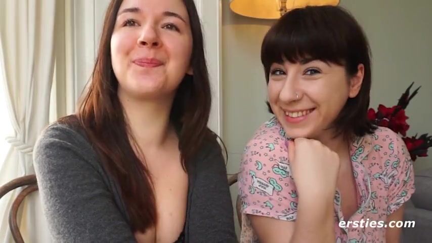 Ersties: Travelling Babes Have a Sexy Afternoon Together