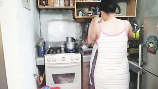 Ella was angry and ate her pussy!!