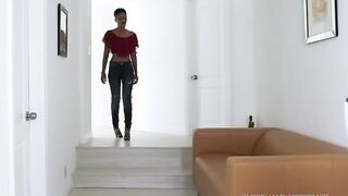The Lesbian Experience - Skin Diamond & Kleio Valentien Go Pussy Diving