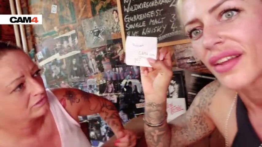 Filthy pussy spoiling fun with Harleen van Hynten & Adrienne Kiss! CAM4