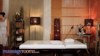 Massage Rooms Sabrina Spice thrilled by curvy brunette Sofia Lee
