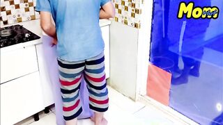 شوهرم خونه نبود پسر همسایه رو آوردم خونه.چه کیری داشت لعنتی( پر از حرفهای سکسی)