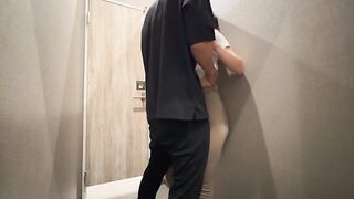 [Personal shooting] Creampie sex while flirting in the changing room