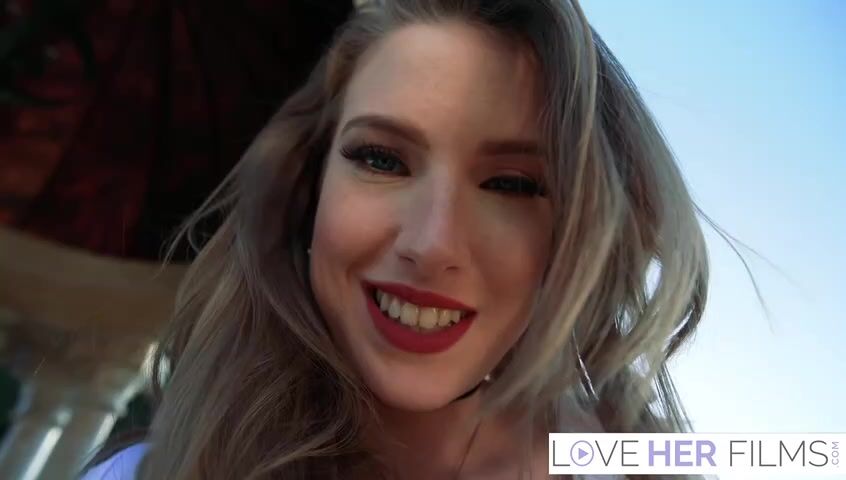 Blonde Beauty Octavia Red in an Enticing Solo Experience