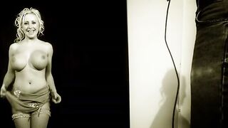 Blonde Beauty Poses Like a Model and Craves an Intense Encounter!