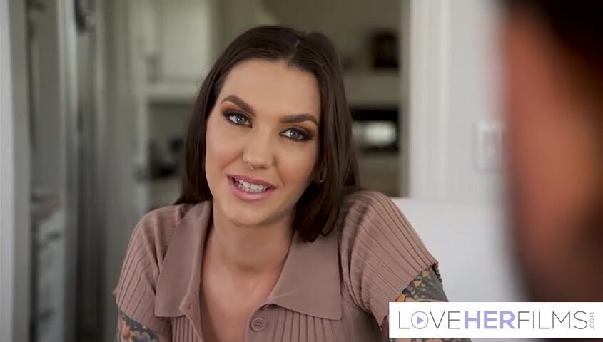 Tatted Beauty Alex Jones Gets Wild After Foot Play Fun!