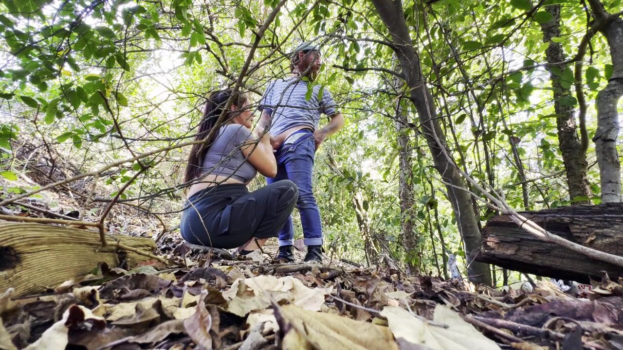 Unexpected Encounter: Pregnant Beauty's Public Adventure