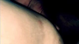 Amateur Couple's Passionate Encounter: A Steamy Night with a Hot MILF
