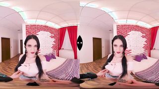 VR Adventure: My Exciting First Trip in a Virtual Hostel