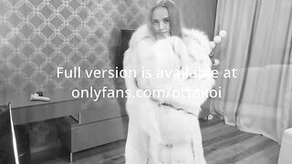 Luxury Fur Coat Fantasy: Passionate Encounter in Style!