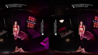 Flexible Stripper Delivers an Unforgettable Experience in Amsterdam's Red Light District | VR Adventure