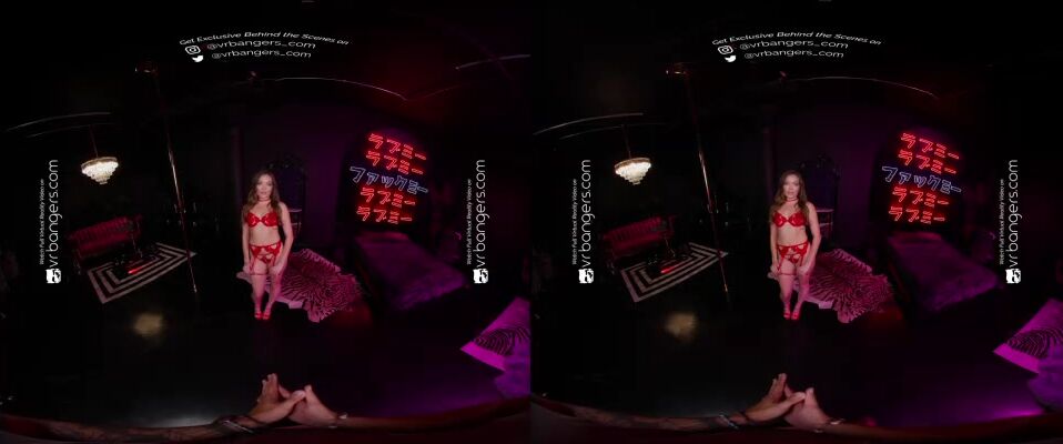 Flexible Stripper Delivers an Unforgettable Experience in Amsterdam's Red Light District | VR Adventure