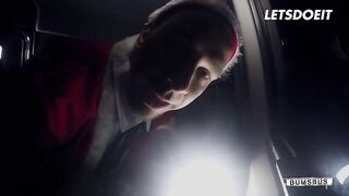 Miss Claus Lullu Gun Fucks Lucky Santa In The Backseat - LETSDOEIT