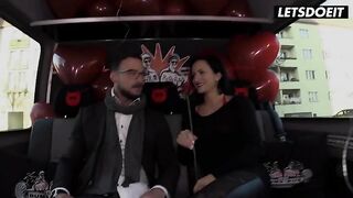 Black Sophie Picked Up For Valentine's Day Sex In The Bus - LETSDOEIT