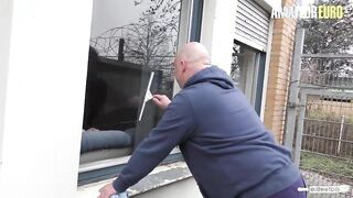 HAUSFRAUFICKEN - Thick And Curvy Mature Lady Invited Neighbor For Sex - AMATEUREURO