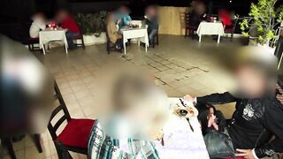 Public extreme! 3-er in the restaurant! Alexandra wett