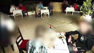 Public extreme! 3-er in the restaurant! Alexandra wett