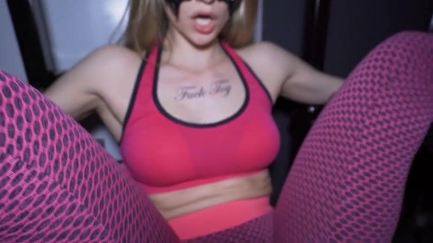 Ana Lingus Takes on Two Cocks at the Gym in a Hardcore Threesome Experience