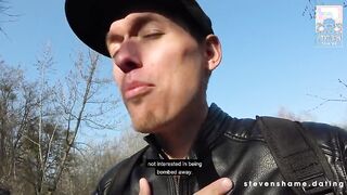 Arteya Dee gives a passionate blowjob in a secluded outdoor spot!