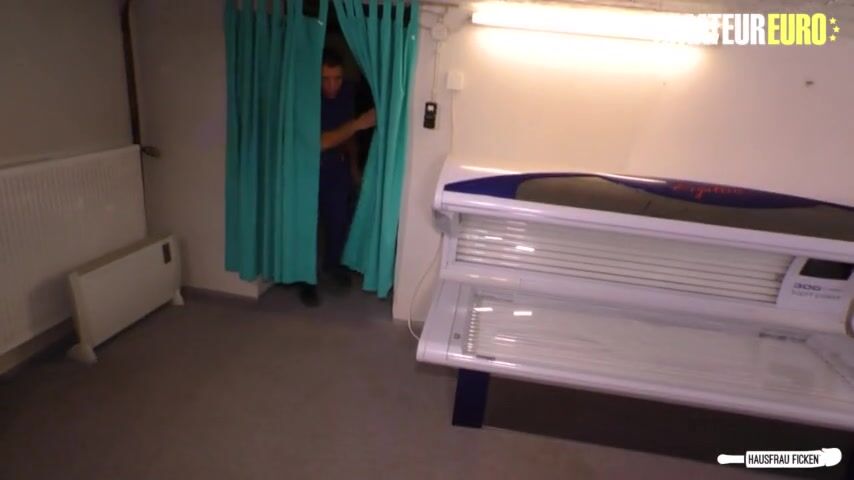 HAUSFRAU FICKEN - Chubby Mature Lady Wants To Get Fucked By Handyman - AMATEUR EURO