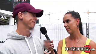 HITZEFREI Gamer girl Anny Aurora fucking a stranger