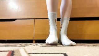 Anngrinch's Adorable Feet in Cute Socks - A Solo Female Foot Fetish Experience