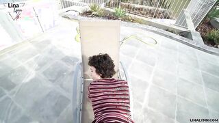 Holiday flirt escalates - sex at the hotel pool! Hopefully nobody catches me!
