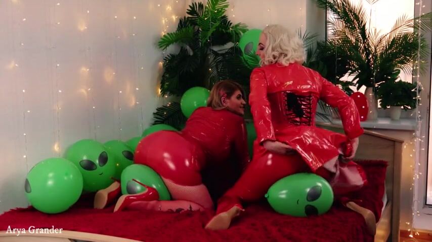 Inflatable Fetish Air Balloons Fun Slow Sexy Video of Looner Girls Non Pop