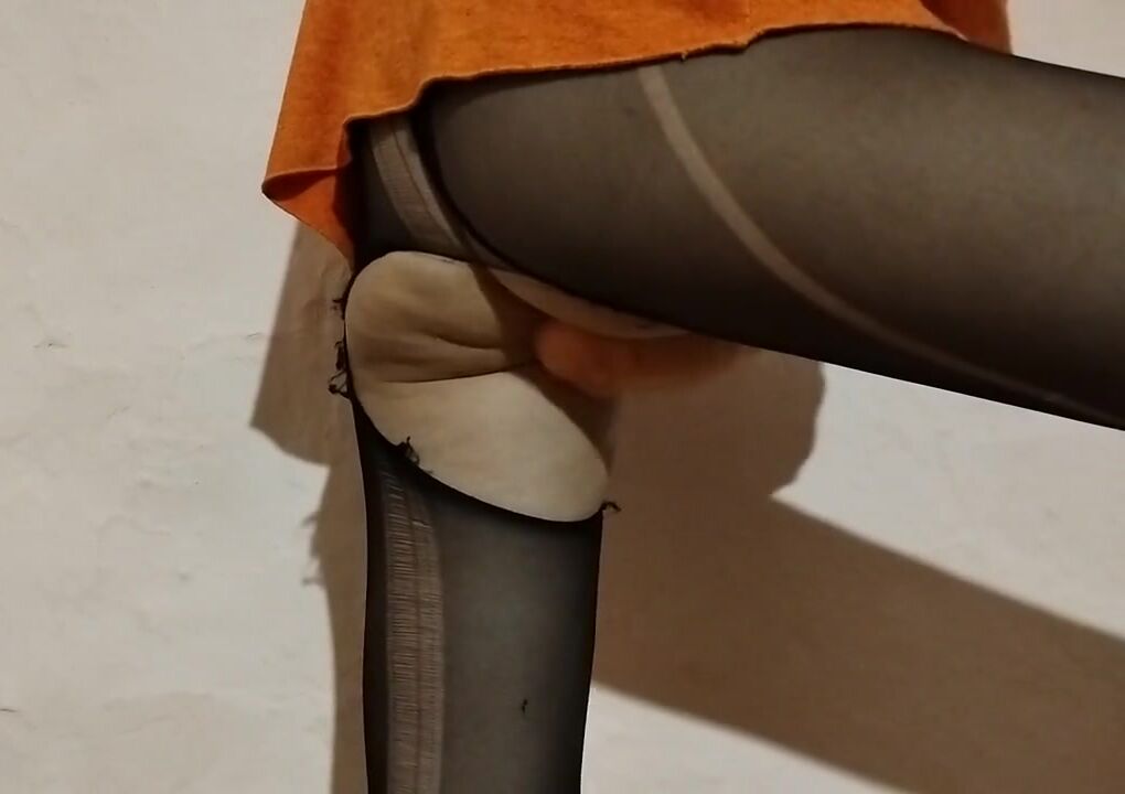 Curvy Adventures: Watch This Skinny Beauty Explore Her Limits with a XXL Dildo!