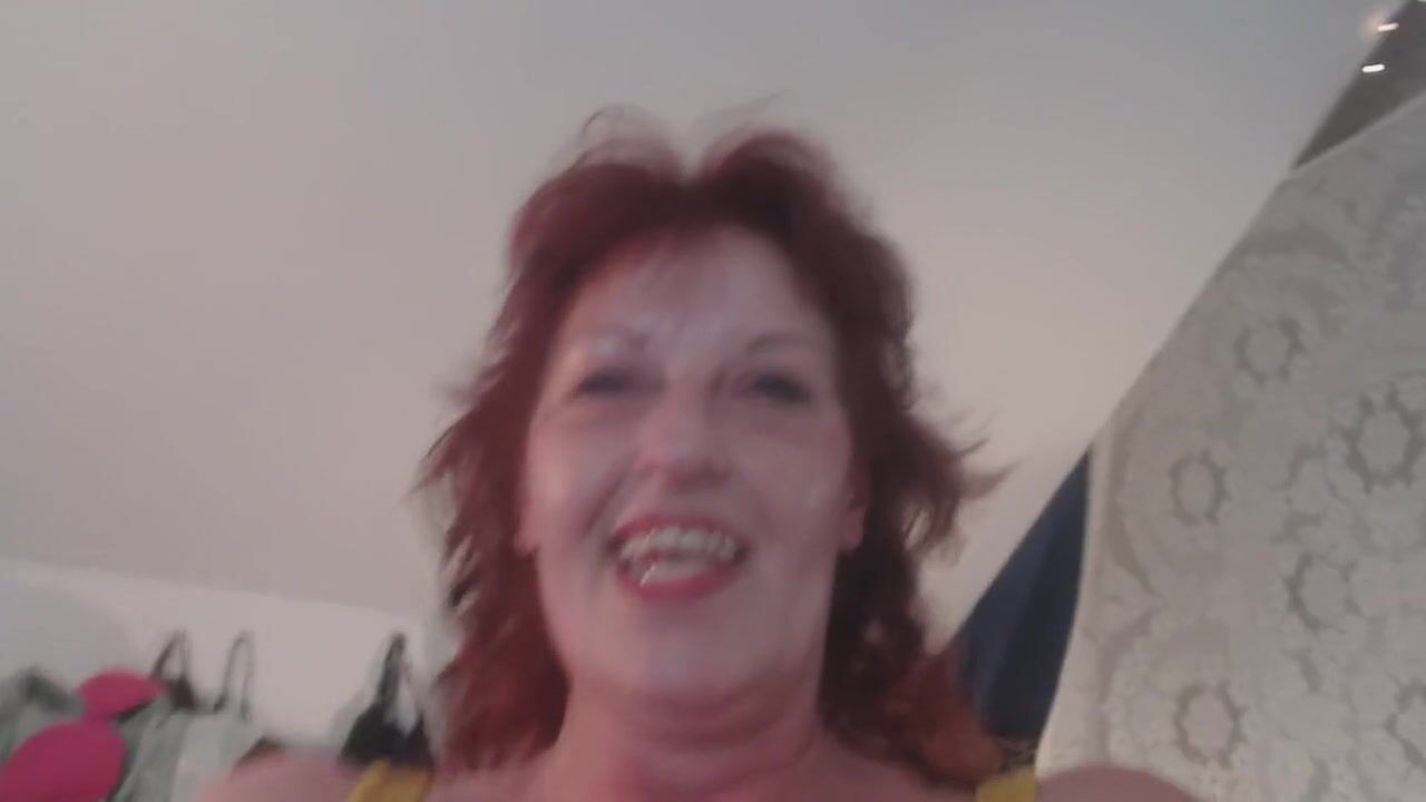 Join DawnSkye for a Relaxing Smoke and an Intimate Experience with a Sultry Redhead