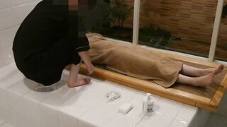 可愛いギャルのおっぱいが大きい理由は、、、クチコミの高いマッサージにあった。いく。いく。もうだめ。今日も巨乳ギャルのおまんこに◯◯◯ 個人撮影　主観動画　スタイル抜群　リアル