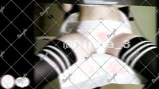 みんなが見てる前でおむつ放尿