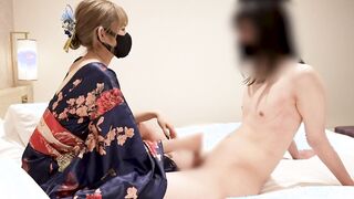 Tickling Handjob♡ / It's so mysterious that I am not sure if I am playing with a girl or a boy????