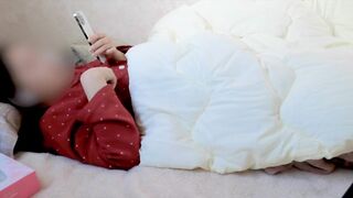 【個人撮影】ベッドでAVを見ながらオナニー♡気持ちよくて濡れすぎちゃった♡素人のリアルオナニー♡日本人女性♡