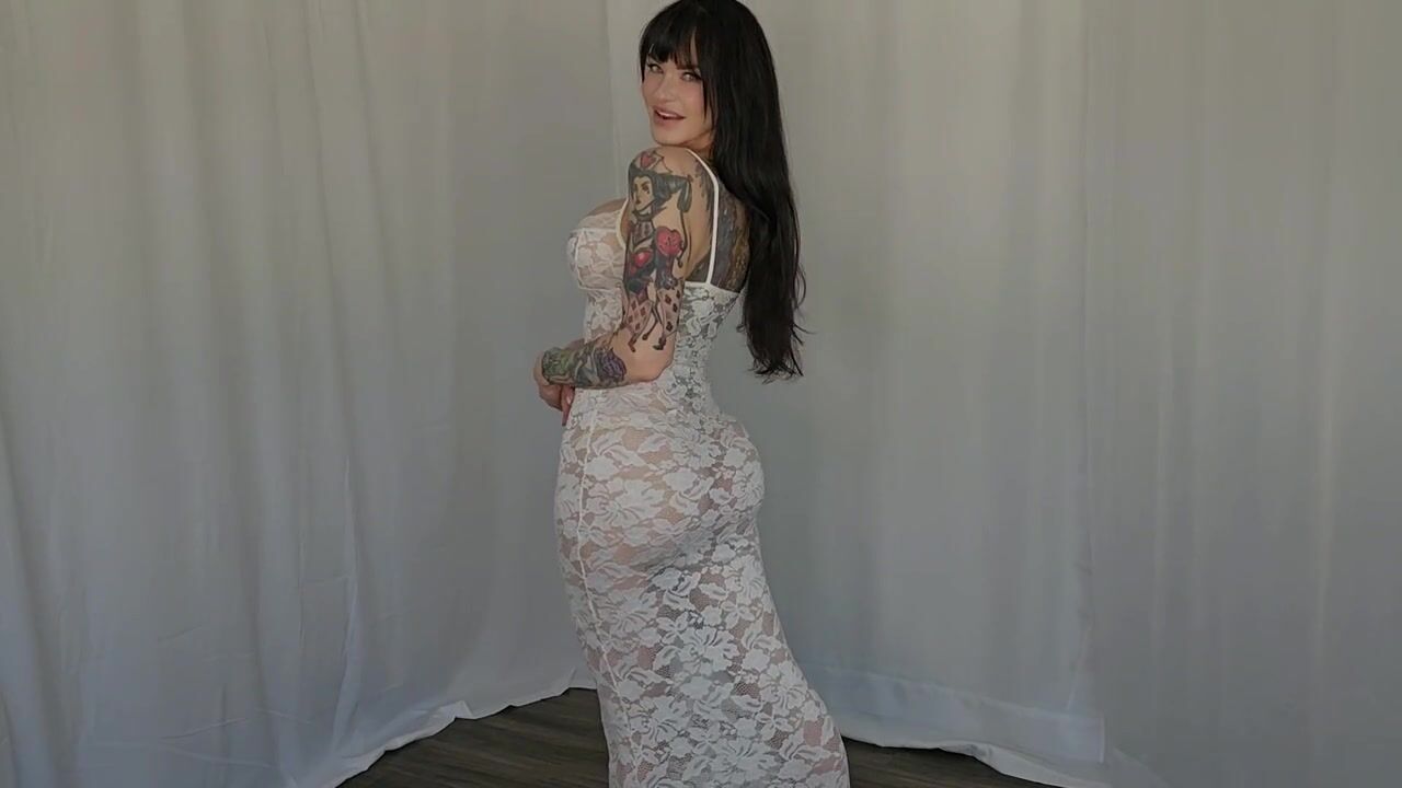Stunning Outfits Try-On from XBIZ Miami Awards: See the Hottest Looks!