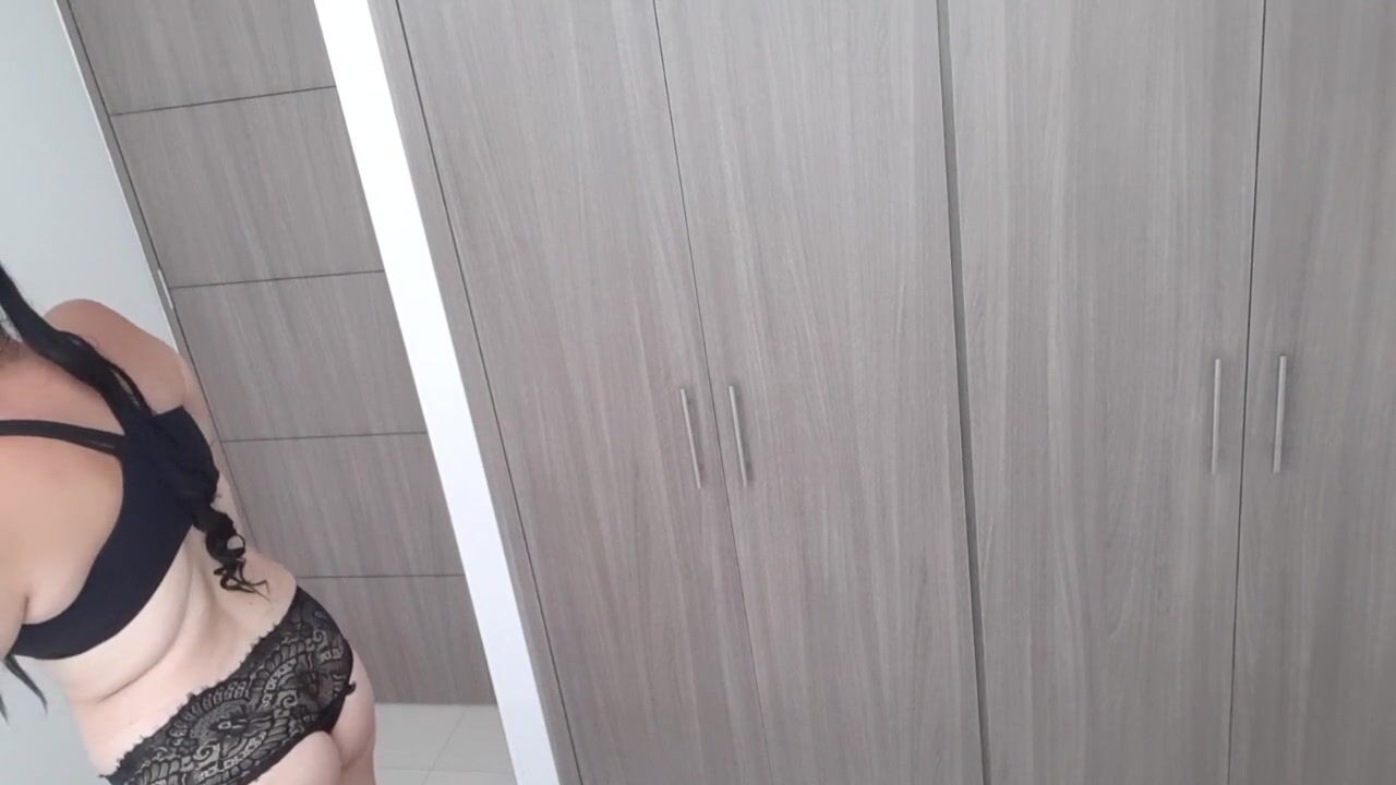 My Attractive Neighbor Sends Me an Exciting Video!