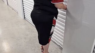 Curvy Mature Beauty Enjoys a Scenic Adventure - POV Exploration with a Busty Delight