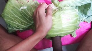 Pakinoon’s Playful Cabbage Adventure: A Solo Exploration of Pleasure