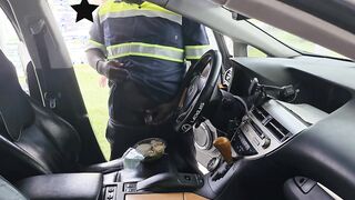 OMG!! Female customer caught the food Delivery Guy jerking off on her Caesar salad (In Car)