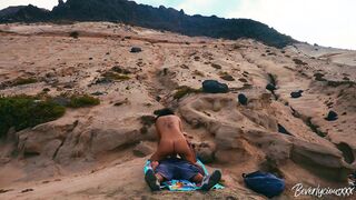 Adventurous Italian MILF Enjoys a Spontaneous Beach Encounter with a Tourist