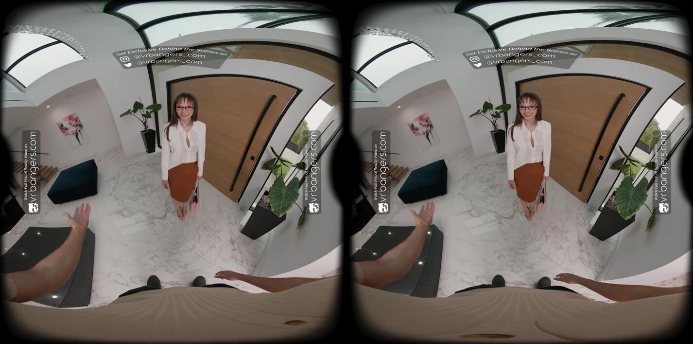 Experience Lexi Luna's Sensual Office Fantasy in VR: Glasses, Stockings, and Alluring Curves