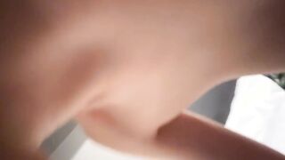 ＜どアップ映像！＞騎乗位で、挿入したままのクリ攻撃に悶絶 〜連続イキ＆１回の７分で３回イキ〜